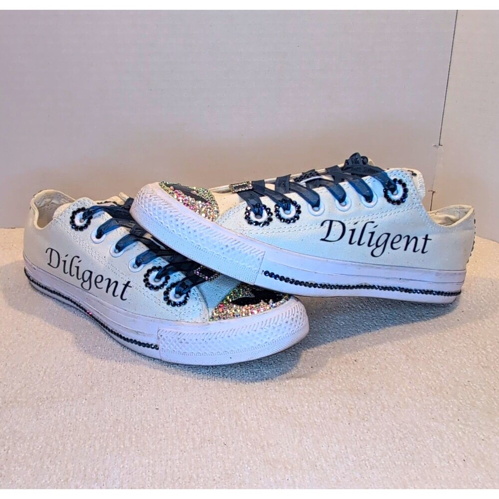 Converse All Star White Canvas Rhinestone Glitter Lace-Up Sneakers 6.5 M 8.5 W